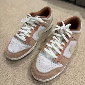 Nike Light Brown Sneakers